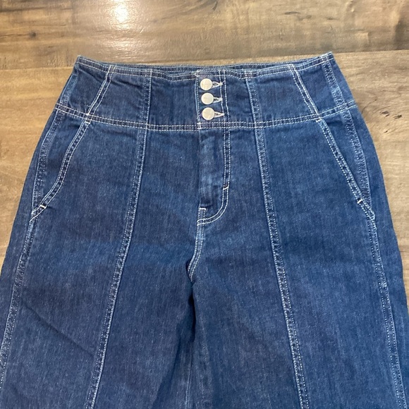 Anthropologie Pilcro Seamed High-Rise Flare Jeans Size 28 Wide Straight Leg RARE - Picture 7 of 13